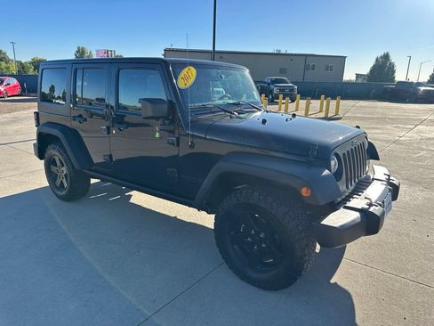 Used 2017 Jeep Wrangler Unlimited Sport AWD/4WD image 35