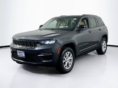 Used 2022 Jeep Grand Cherokee Limited image 1