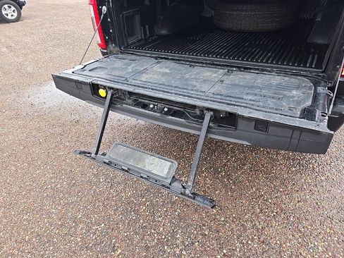 Used 2021 Ford F150 Lariat w/ Equipment Group 502A High image 27