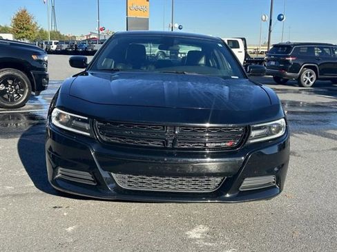 Used 2021 Dodge Charger SXT w/ Leather Interior Group image 2