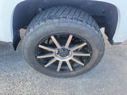 Used 2016 Chevrolet Colorado LT w/ LT Convenience Package image 7