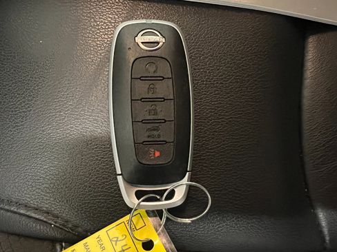 Used 2025 Nissan Pathfinder SL image 57