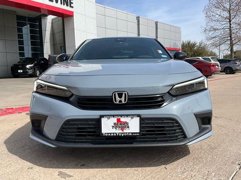 Used 2024 Honda Civic Sport image 3