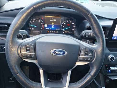 Used 2020 Ford Explorer Limited w/ Class III Trailer Tow Package image 9