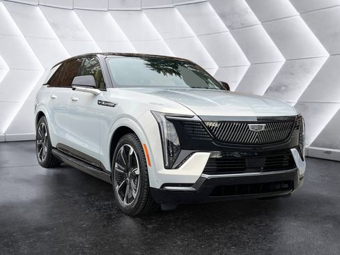 Used 2025 Cadillac Escalade IQ Sport 2 image 8