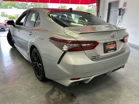 Used 2022 Toyota Camry XSE FWD image 5