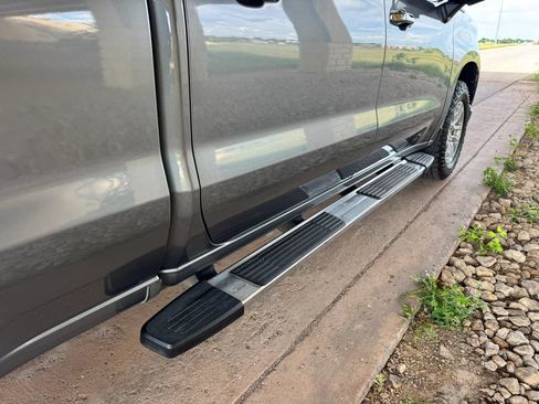 Used 2019 Chevrolet Silverado 1500 LTZ w/ LTZ Plus Package AWD/4WD image 23