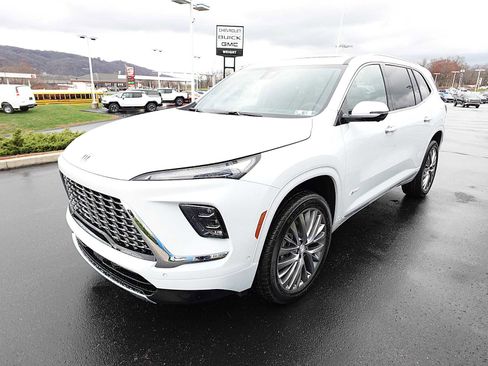 New 2026 Buick Enclave Avenir w/ Super Cruise Package AWD/4WD image 7