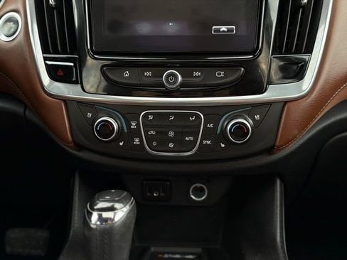 Used 2018 Chevrolet Traverse High Country image 34