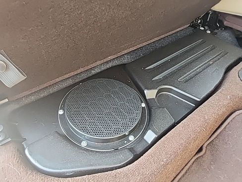 Certified 2016 RAM 1500 Laramie w/ Convenience Group image 36