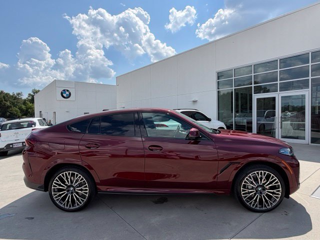 Used 2026 BMW X6 xDrive40i AWD/4WD image 5
