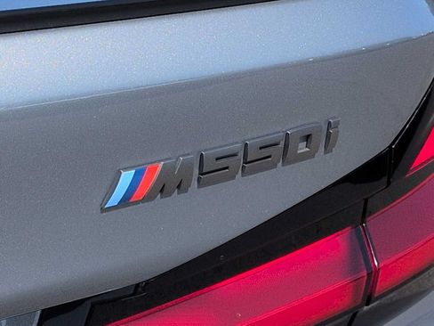 Used 2023 BMW M550i xDrive w/ Dynamic Handling Package AWD/4WD image 13