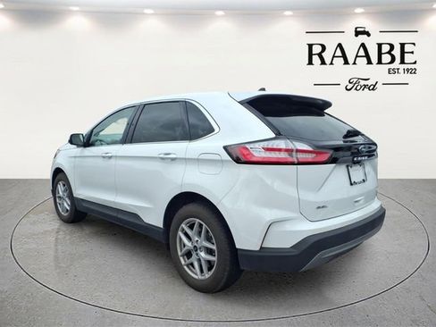 Used 2024 Ford Edge SEL AWD/4WD image 15