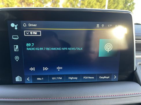 Certified 2024 Chevrolet Suburban RST w/ Luxury Package image 23