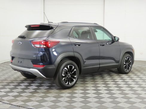 Used 2021 Chevrolet TrailBlazer LT w/ Convenience Package image 5