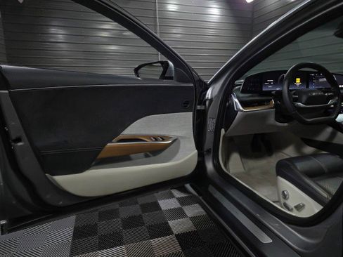 Used 2023 Lucid Air Grand Touring image 33