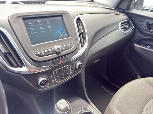 Used 2018 Chevrolet Equinox LT FWD image 21