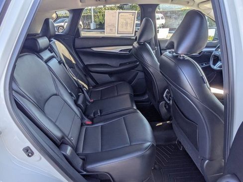Used 2021 INFINITI QX50 Essential w/ Convenience Package image 7