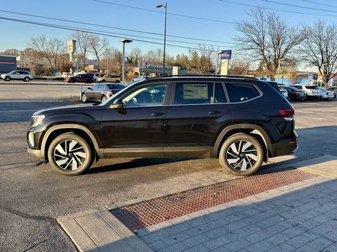 New 2026 Volkswagen Atlas SE image 4