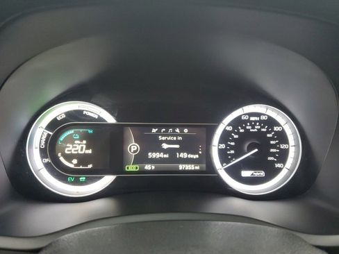 Used 2017 Kia Niro EX image 12
