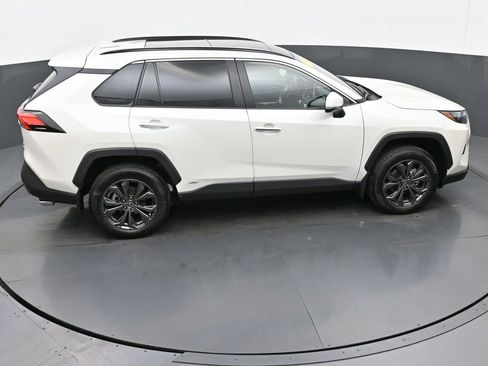 Used 2022 Toyota RAV4 Limited image 52