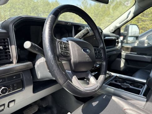Used 2024 Ford F250 Lariat w/ Lariat Ultimate Package image 12