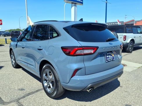 Certified 2024 Ford Escape ST-Line w/ Tech Pack #1 FWD image 9