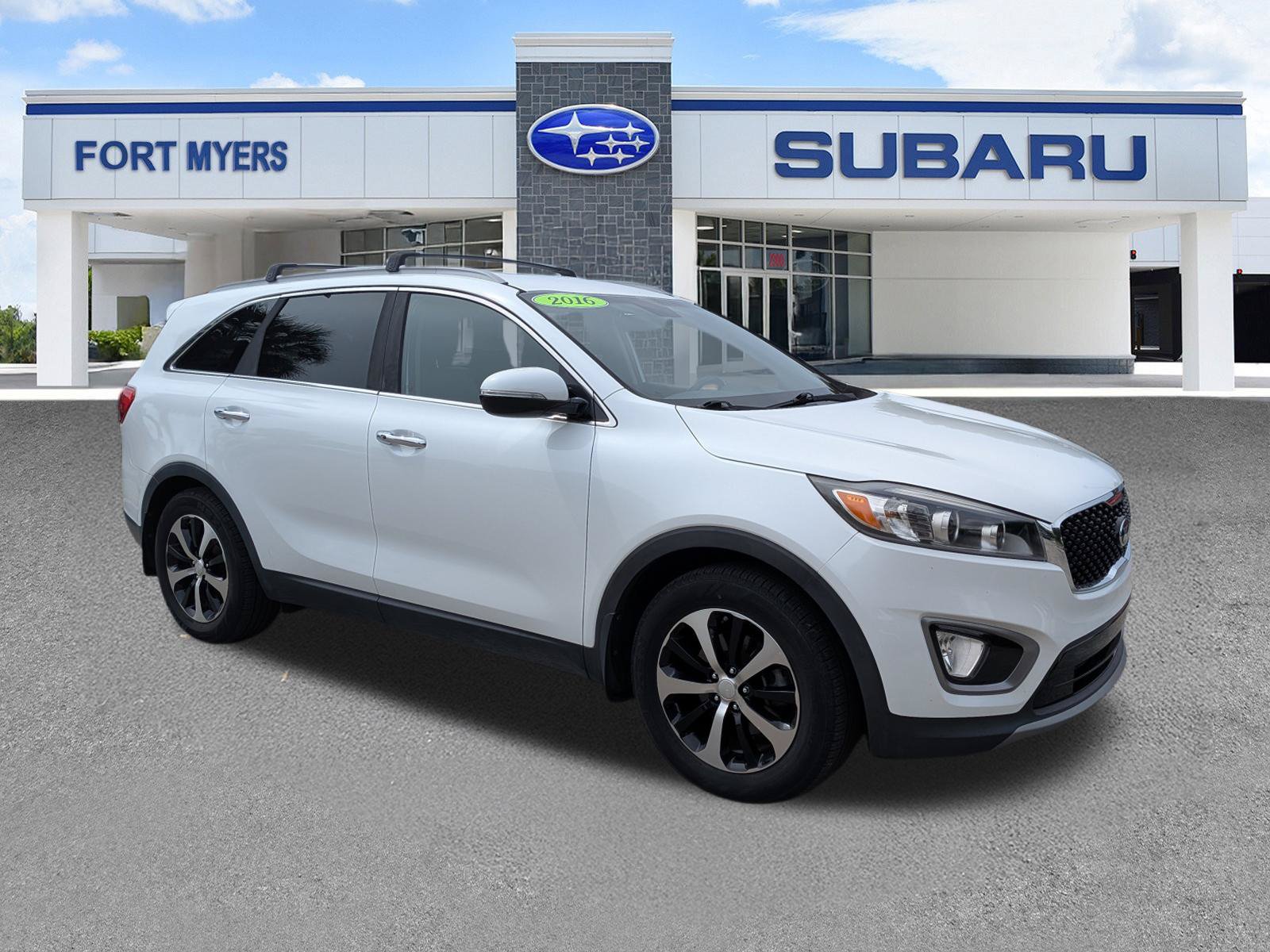Used 2016 Kia Sorento EX w/ EX Premium Package FWD image 2