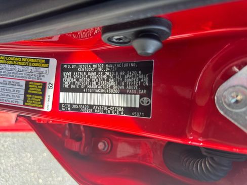 Used 2021 Toyota Camry SE FWD image 39