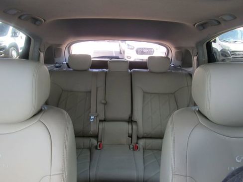 Used 2014 INFINITI QX70 2WD w/ Premium Package image 33