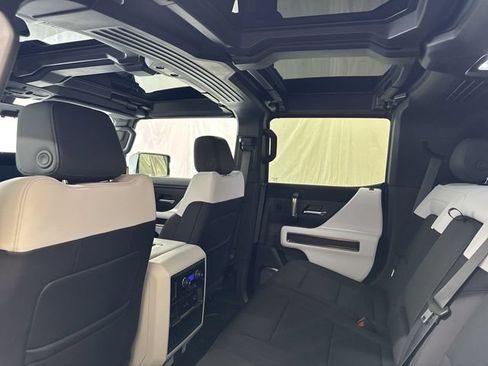 Certified 2025 GMC Hummer EV 3X AWD/4WD image 14