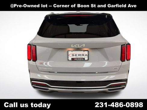 Used 2023 Kia Sorento SX AWD/4WD image 4