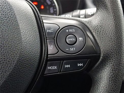 Used 2019 Toyota RAV4 XLE image 22