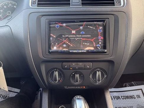 Used 2012 Volkswagen Jetta TDI image 17