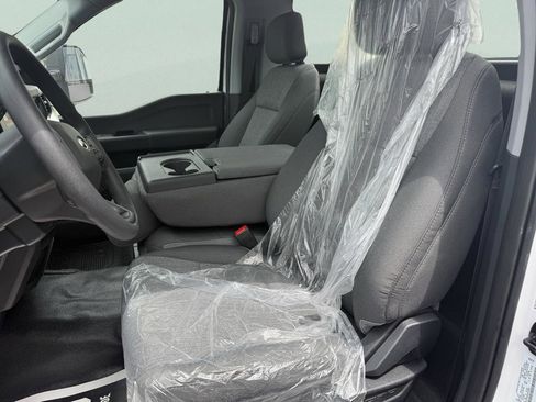 Used 2024 Ford F450 XL w/ Snow Plow Prep Package image 19