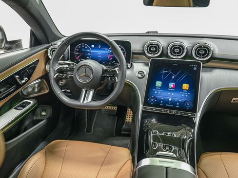 Used 2025 Mercedes-Benz CLE 300 4MATIC Coupe image 24