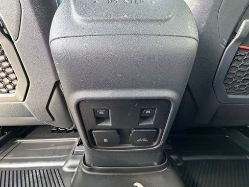 Used 2024 Ford Bronco Raptor w/ Interior Carbon Fibre Pack AWD/4WD image 7