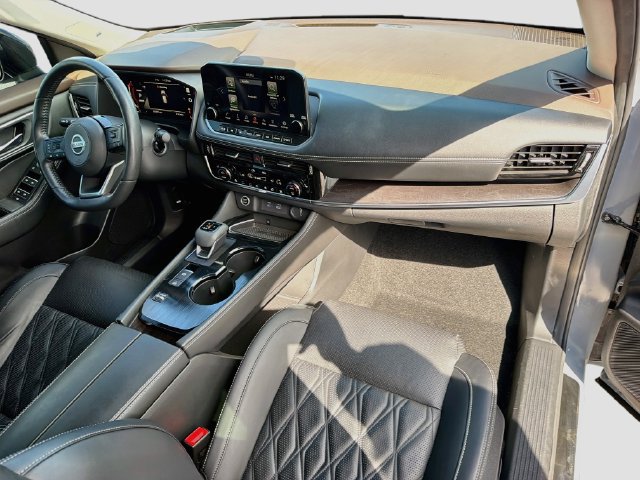 Used 2021 Nissan Rogue Platinum FWD image 14