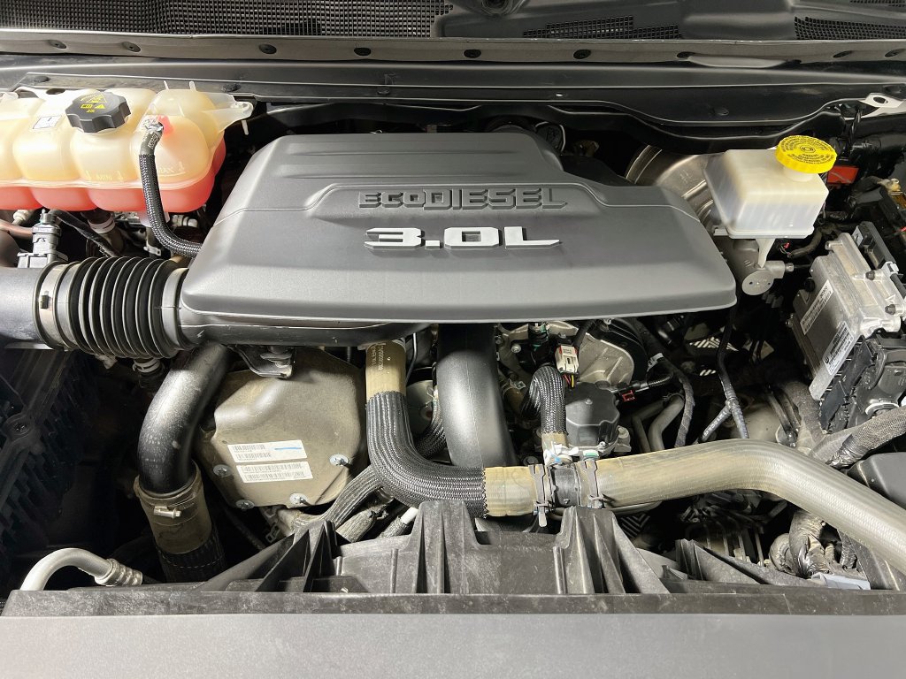 Used 2023 RAM 1500 Laramie AWD/4WD image 25
