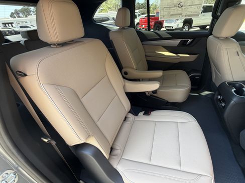 New 2026 Buick Enclave Preferred w/ Power Package image 17