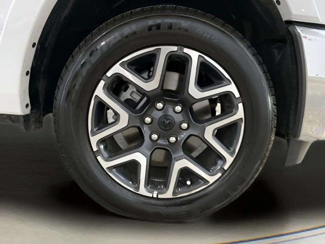 Used 2026 RAM 1500 Laramie AWD/4WD image 94