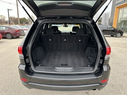 Used 2020 Jeep Grand Cherokee Laredo image 10