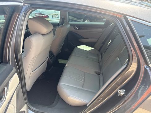 Used 2018 Honda Accord EX-L image 12