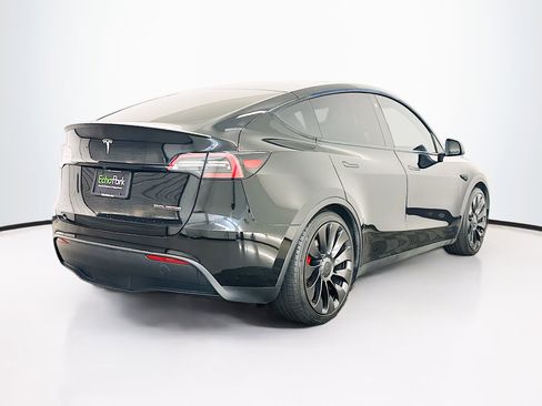 Used 2023 Tesla Model Y Performance image 9