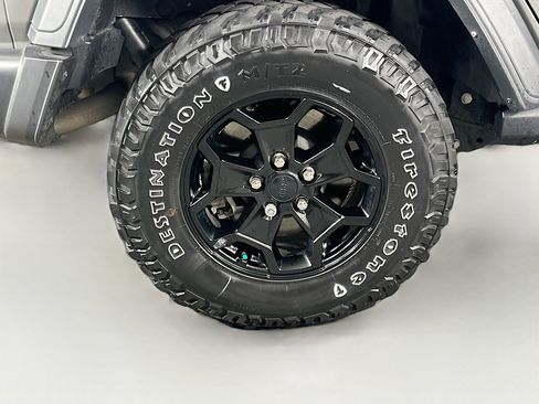 Used 2023 Jeep Wrangler Unlimited w/ 8.4" Radio Group AWD/4WD image 11