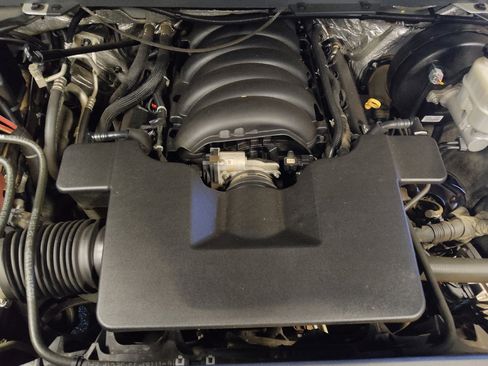 Used 2017 Chevrolet Silverado 1500 LT w/ All Star Edition image 30