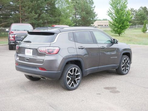 Used 2018 Jeep Compass Limited w/ Navigation Group AWD/4WD image 6