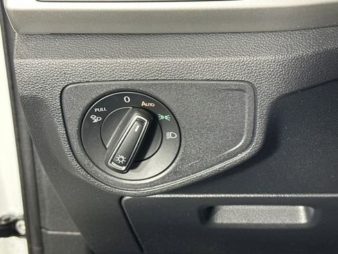 Used 2023 Volkswagen Atlas SE image 18