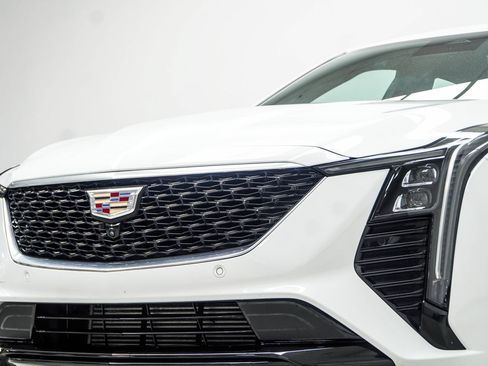 Used 2025 Cadillac CT5 Premium Luxury w/ Sun And Sound Package RWD image 2