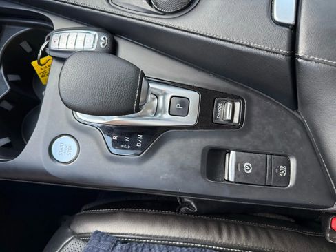 Used 2021 INFINITI QX50 Sensory image 18